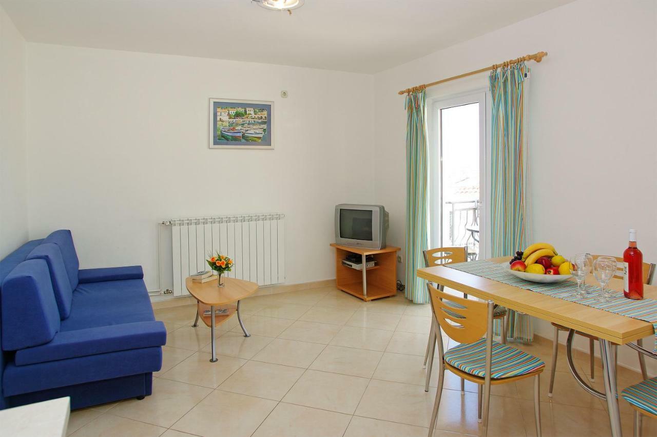 Apartments Villa Vallum Bol Exterior foto